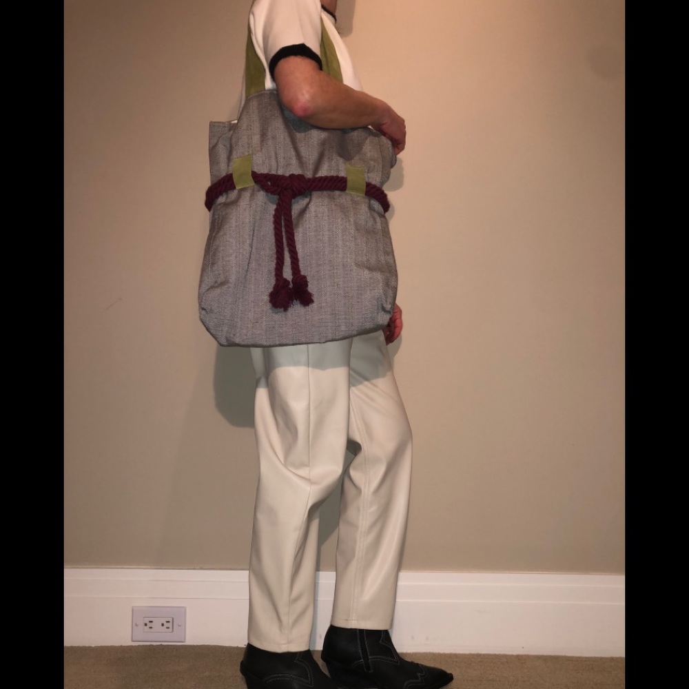 NWOT Green Canvas Shoulder Bag With Burgundy Rope Tie - Picture 6 of 7